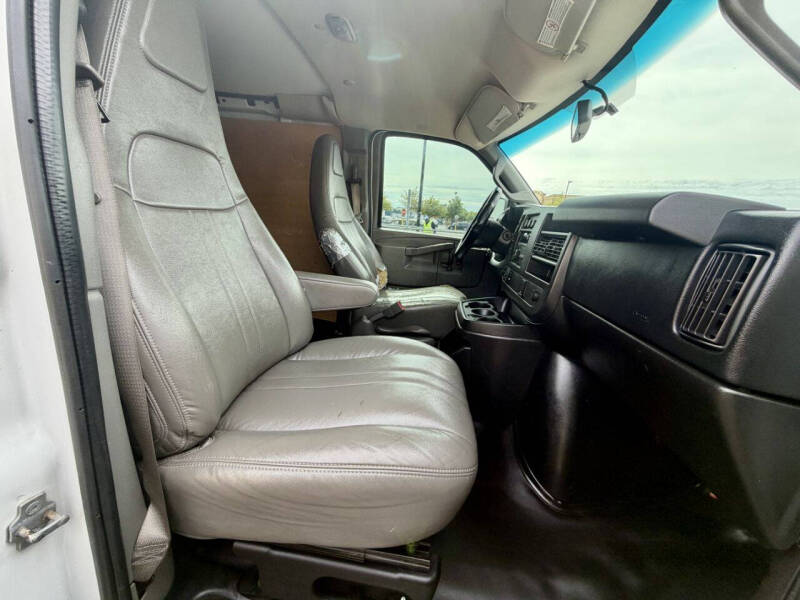 2016 Chevrolet Express 2500