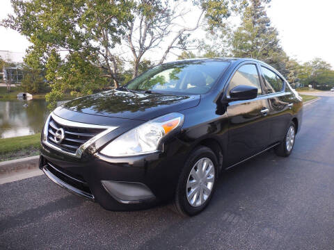 2019 Nissan Versa SV