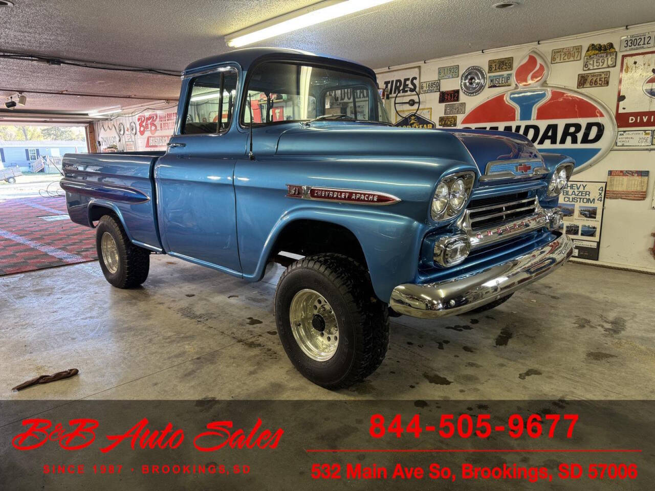 1959 Chevrolet Apache 2
