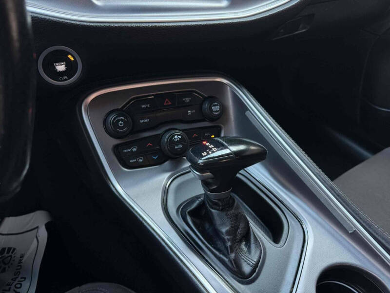 2020 Dodge Challenger SXT