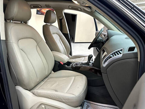 2012 Audi Q5 3.2 quattro Premium Plus