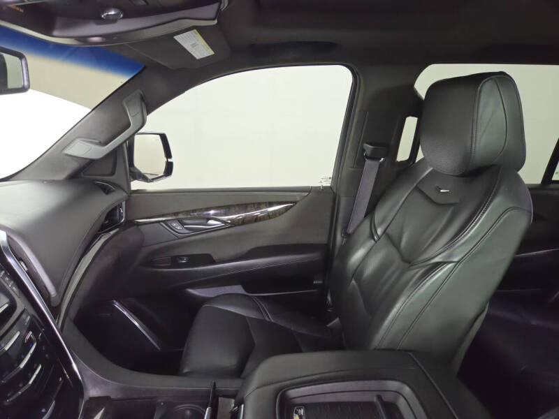 2015 Cadillac Escalade Platinum