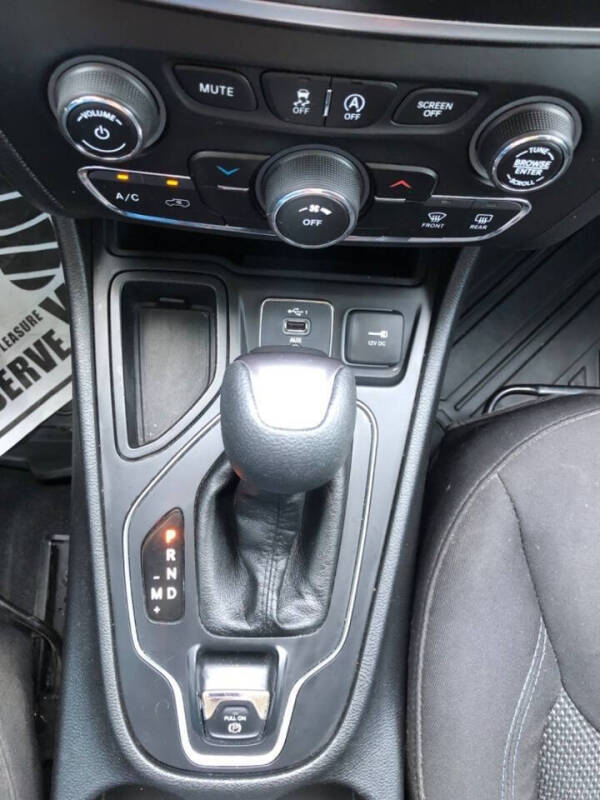 2020 Jeep Cherokee Latitude