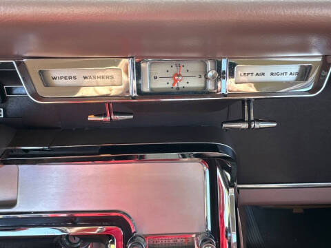 1964 Ford Thunderbird