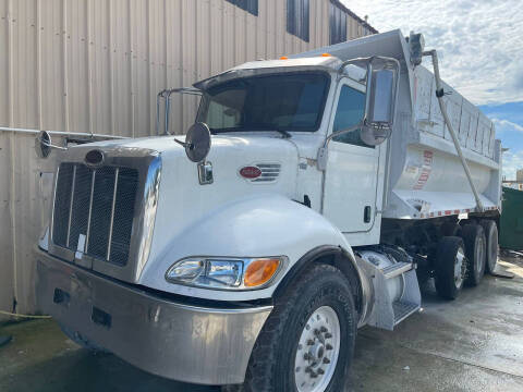 2015 Peterbilt 348