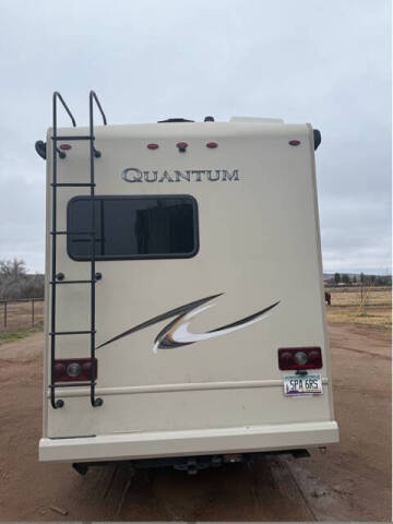 2018 Thor Motor Coach Quantum KM24