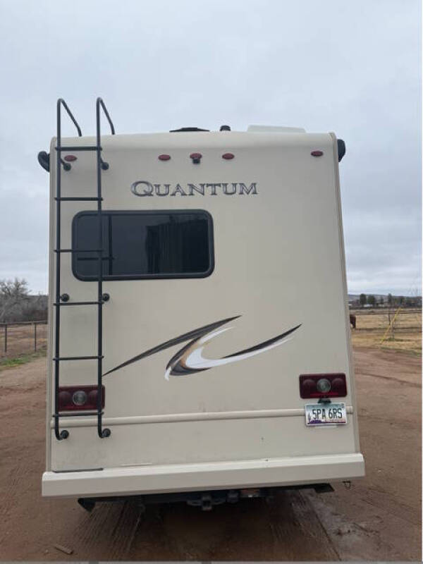 2018 Thor Motor Coach Quantum KM24