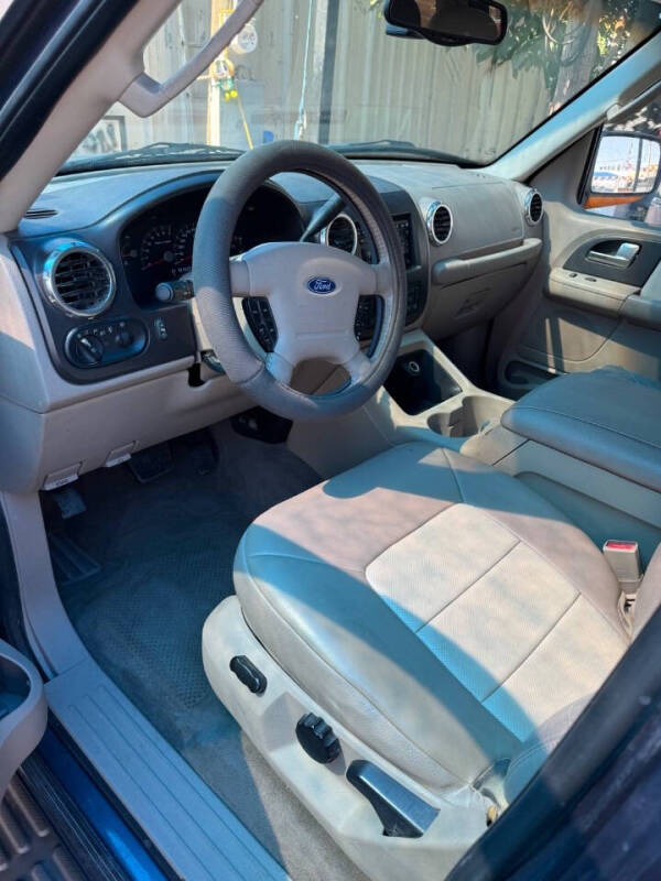 2004 Ford Expedition Eddie Bauer