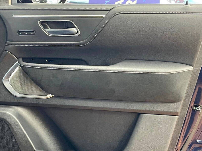 2025 Infiniti QX80 Sensory