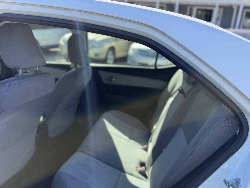 2016 Toyota Corolla LE