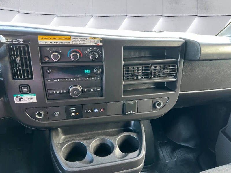2024 Chevrolet Express 2500