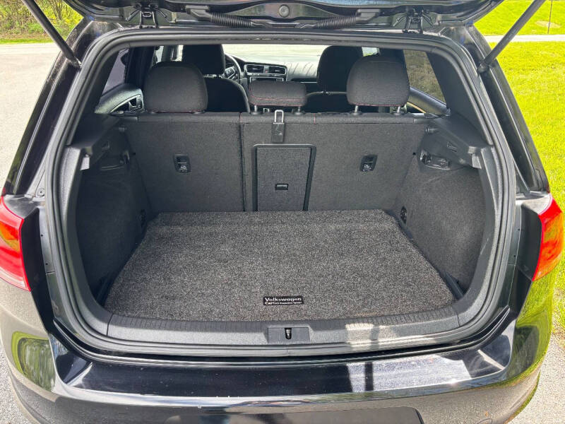 2017 Volkswagen Golf GTI S