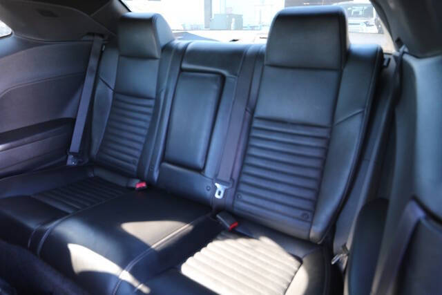 2014 Dodge Challenger SXT