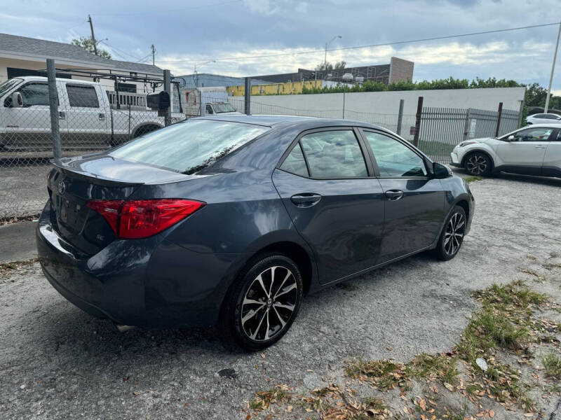 2018 Toyota Corolla SE photo 6