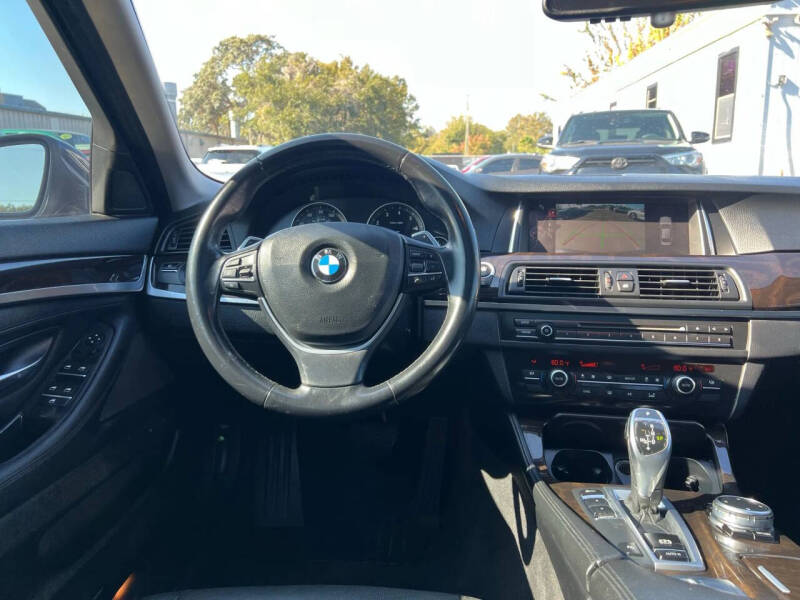 2016 BMW 5 Series 528i