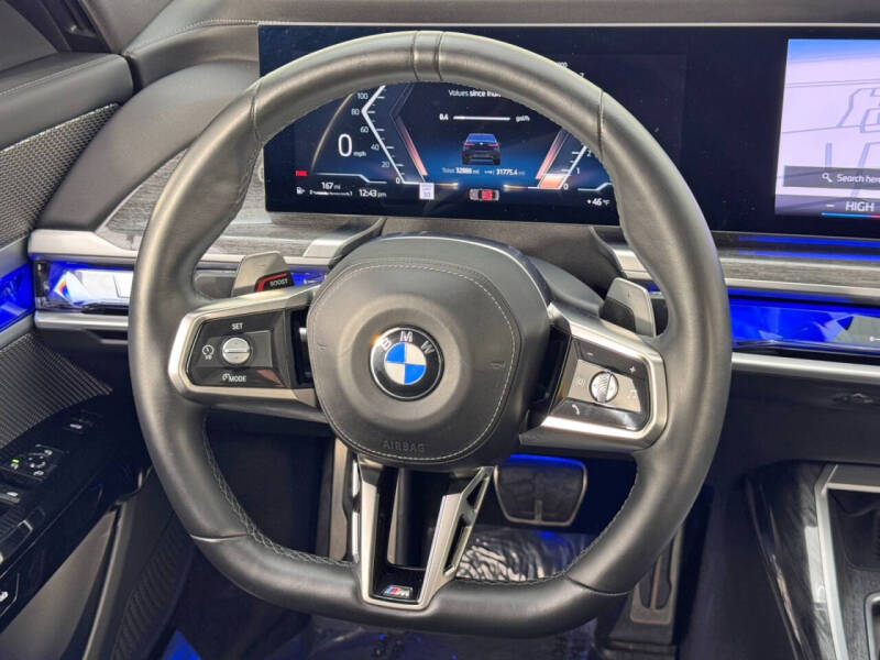 2023 BMW 7 Series 740i