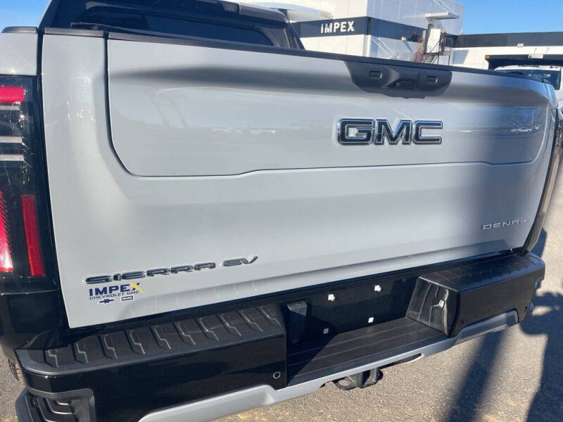 2024 GMC Sierra EV Denali Edition 1