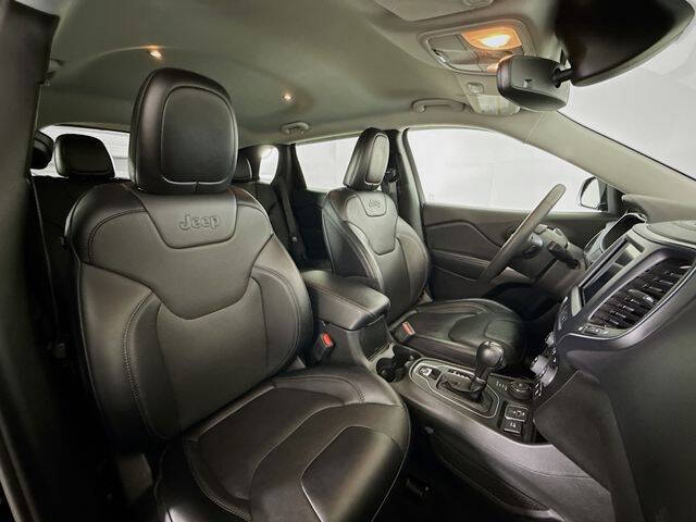 2022 Jeep Cherokee Latitude Lux