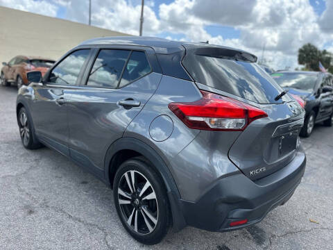 2019 Nissan Kicks SV