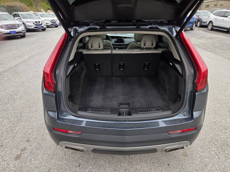 2019 Cadillac XT4 Premium Luxury