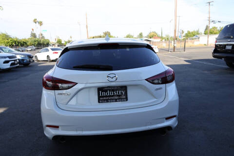 2017 Mazda MAZDA3 Grand Touring