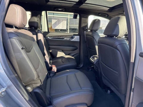 2025 Cadillac XT6 Premium Luxury