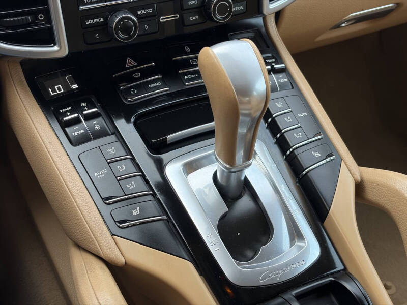 2012 Porsche Cayenne