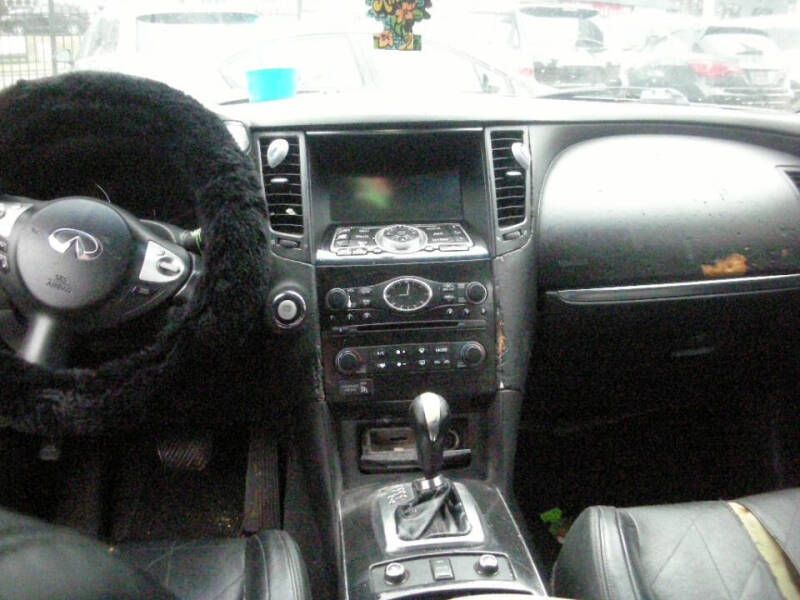 2011 Infiniti FX35