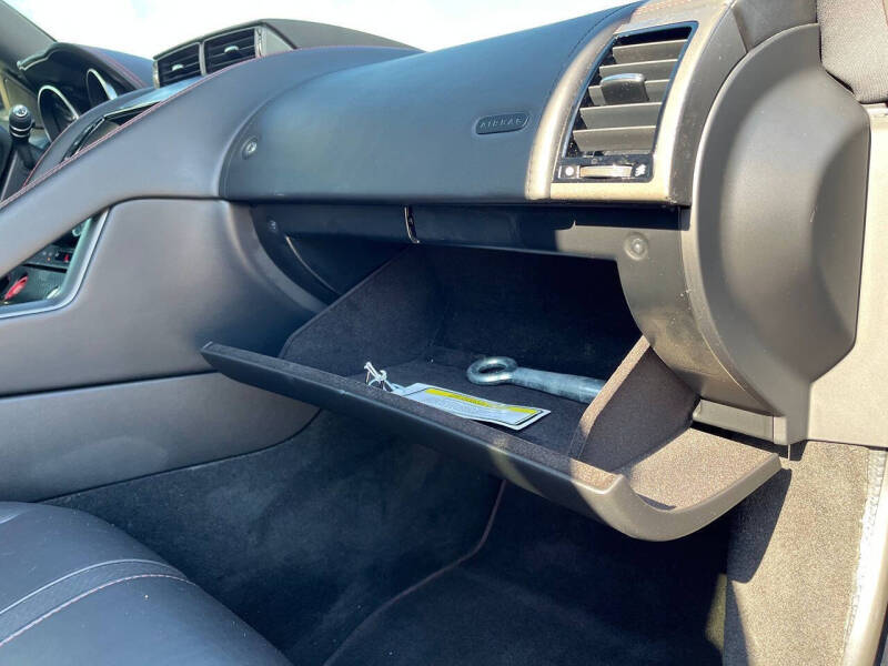 2015 Jaguar F-TYPE R