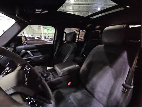 2024 Land Rover Defender 110