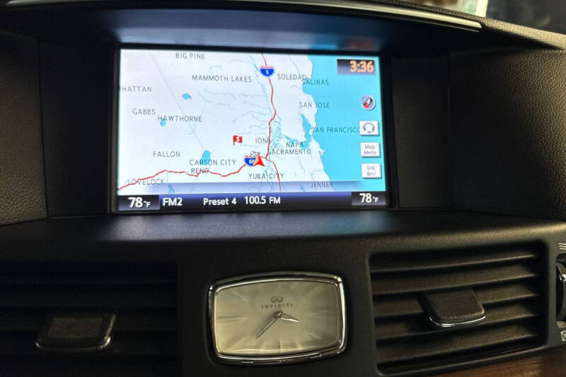 2015 Infiniti Q70 3.7