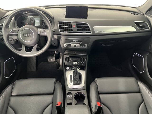 2016 Audi Q3 2.0T quattro Prestige