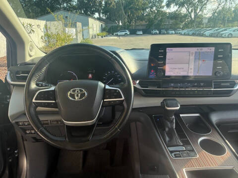 2021 Toyota Sienna XLE 7-Passenger