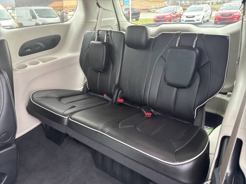 2022 Chrysler Pacifica Limited