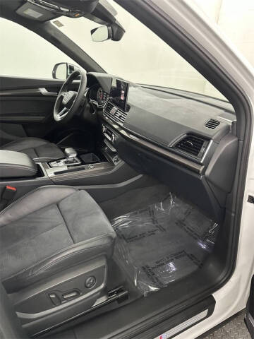 2022 Audi SQ5 Sportback 3.0T quattro Premium Plus