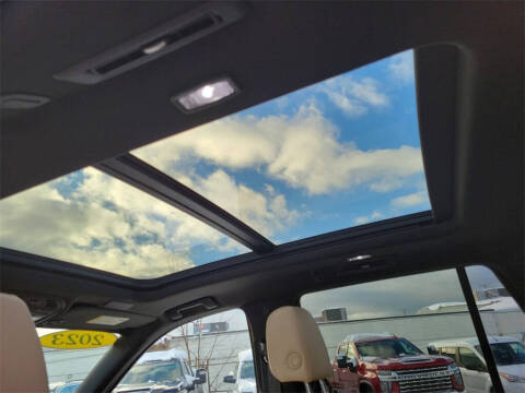 2023 Cadillac Escalade Premium Luxury