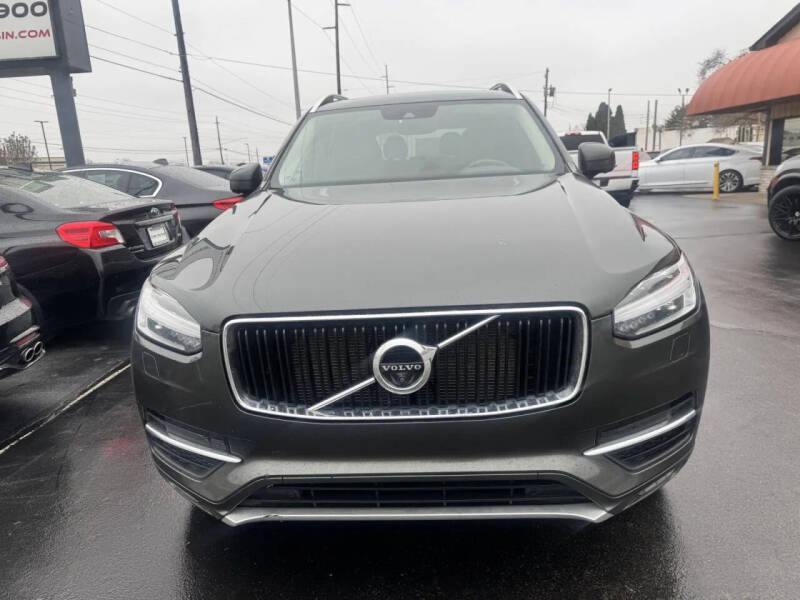 2018 Volvo XC90 T6 Momentum