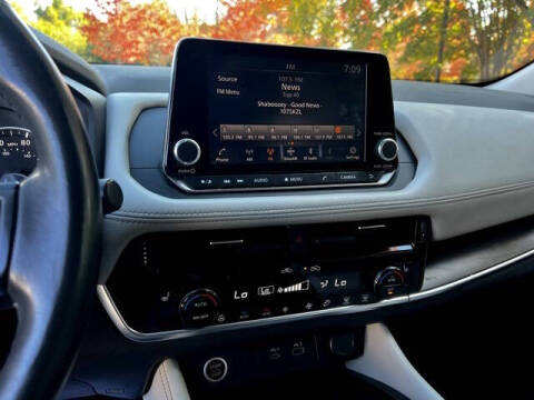 2021 Nissan Rogue SL