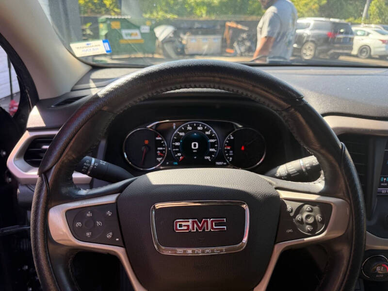 2018 GMC Acadia Denali