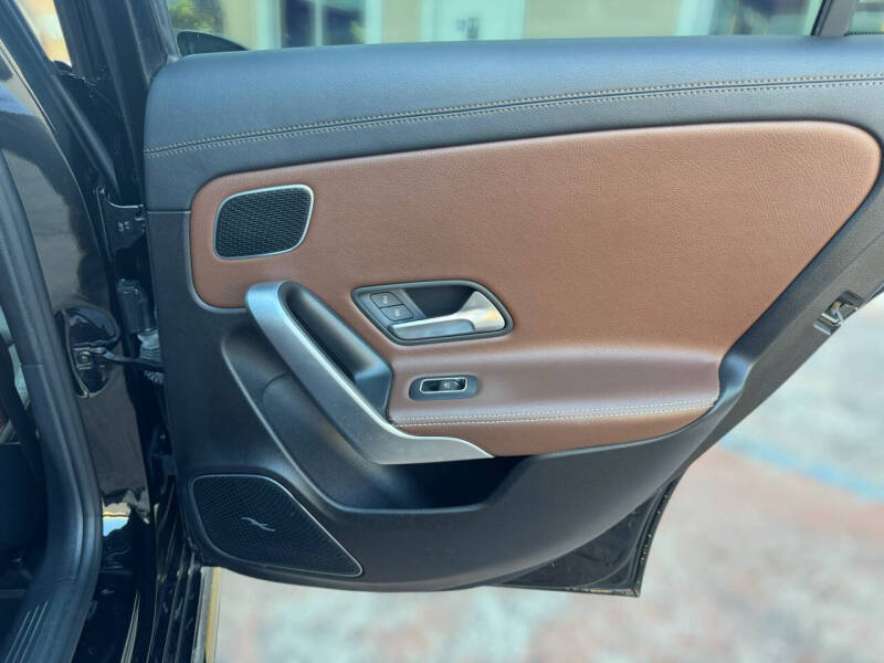 2019 Mercedes-Benz A-Class A 220