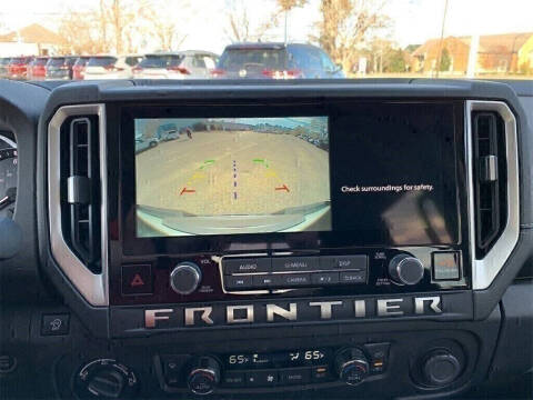 2025 Nissan Frontier SV