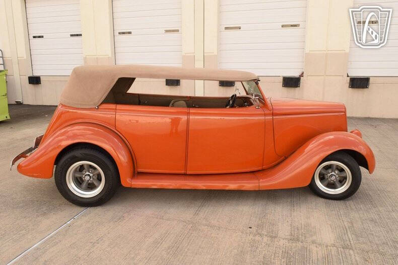 1935 Ford Phaeton