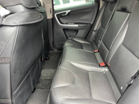 2016 Volvo XC60 T5 Drive-E Premier