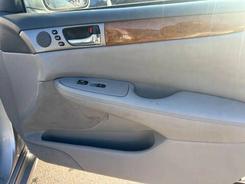 2005 Lexus ES 330