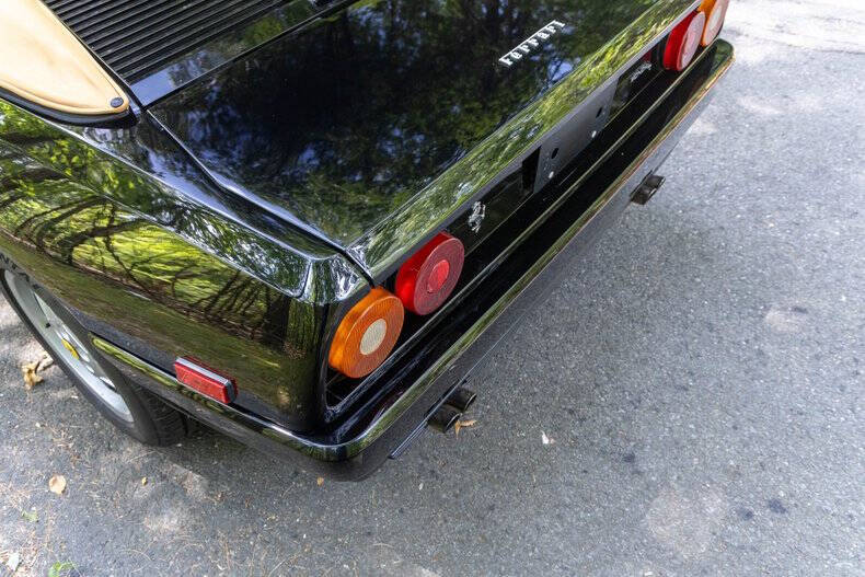 1989 Ferrari Mondial T