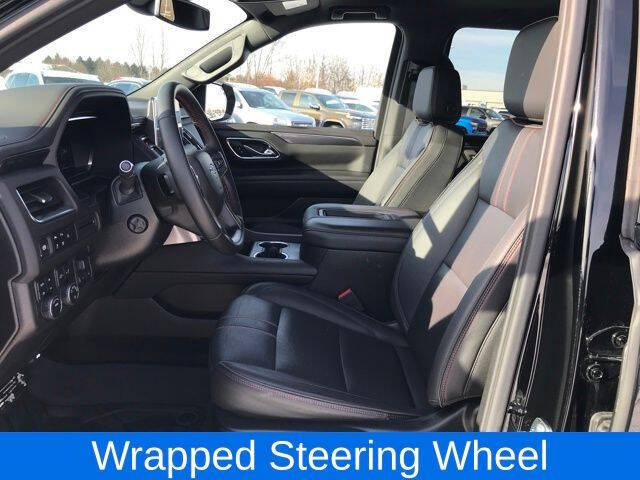 2024 Chevrolet Suburban RST