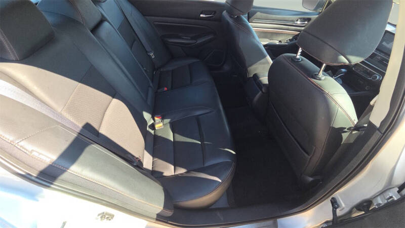 2020 Nissan Altima 2.5 SR