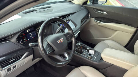 2019 Cadillac XT4 Premium Luxury