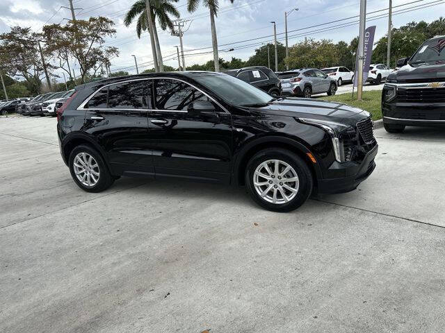 2023 Cadillac XT4 Luxury