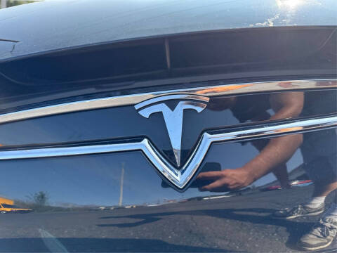2014 Tesla Model S